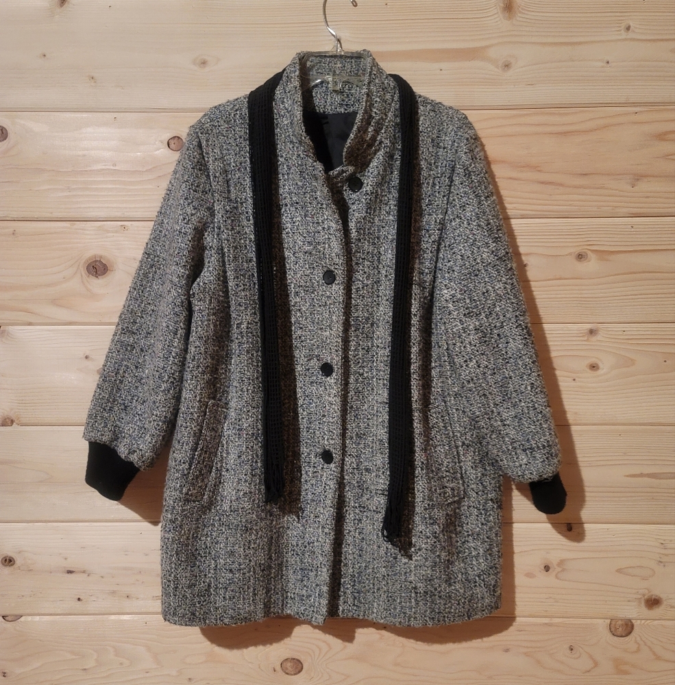 Vintage Blair Gray and Black Women's Coat Size L 25x33 Tight Length